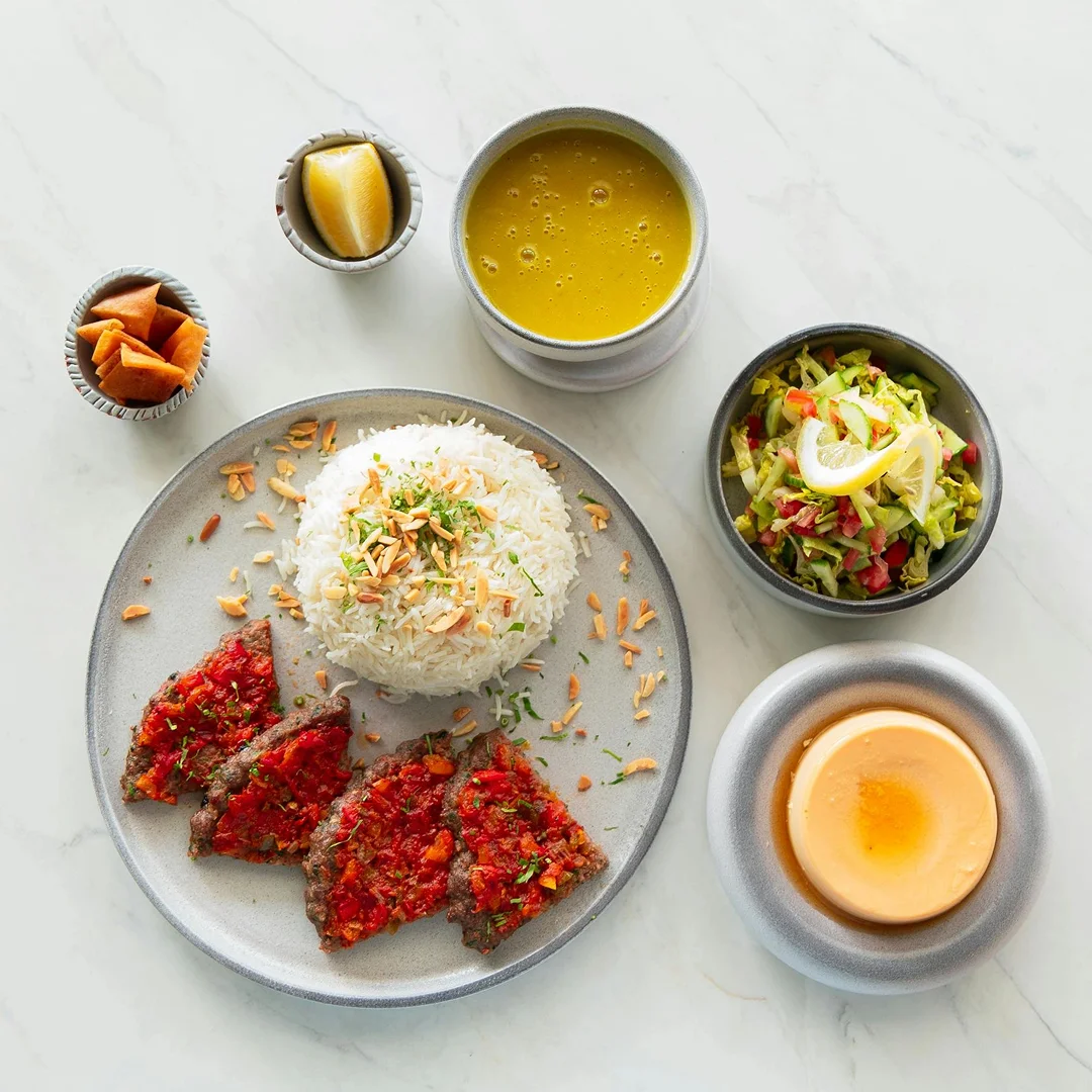 Best Food to Try in Dubai: Local Dishes, Street Food and Restaurants