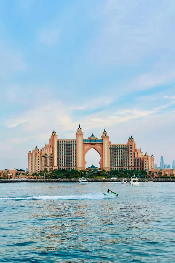 Palm Jumeirah: Best for Luxury Resorts