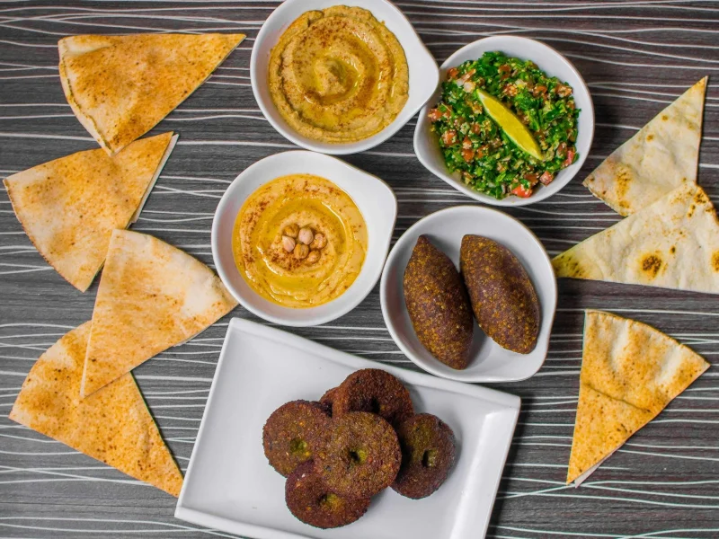 Must-Try Foods in Dubai